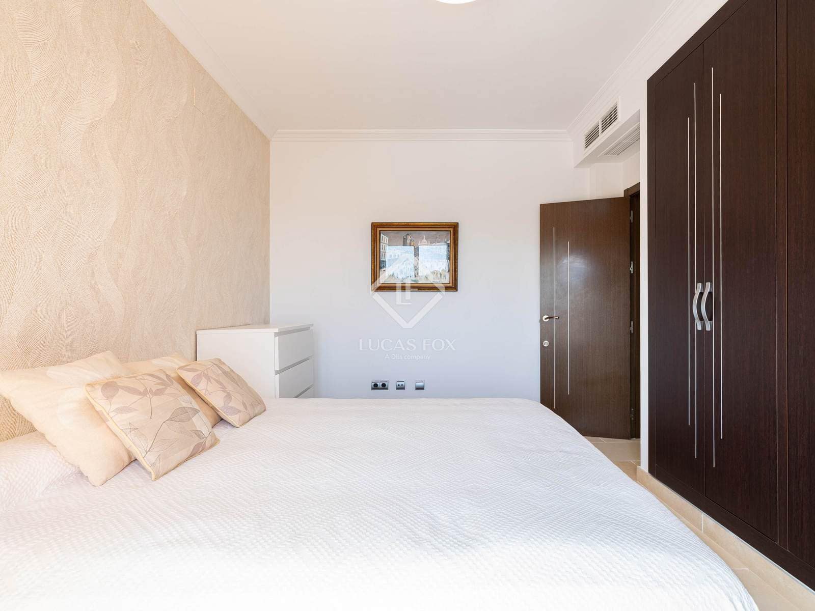 4 Zimmer Villa zu verkaufen in Nueva Andalucia mit Pool Garage - 890.000 € (Ref: 8987193)