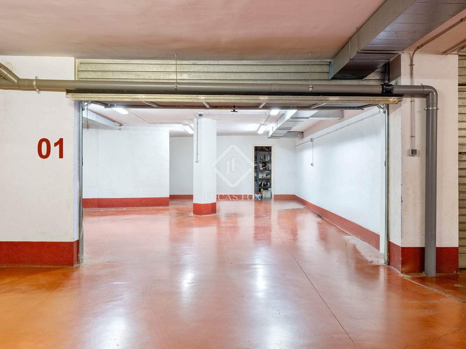 4 bedroom Apartment for sale in Tarragona city with pool garage - € 890,000 (Ref: 8987339)