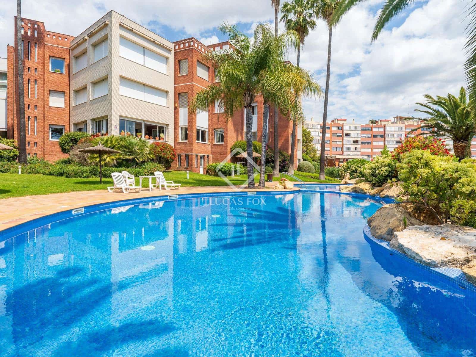 4 bedroom Apartment for sale in Tarragona city with pool garage - € 890,000 (Ref: 8987339)