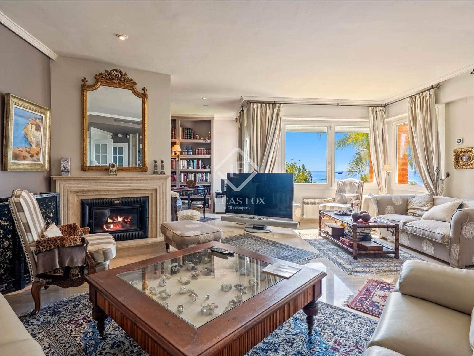 4 bedroom Apartment for sale in Tarragona city with pool garage - € 890,000 (Ref: 8987339)