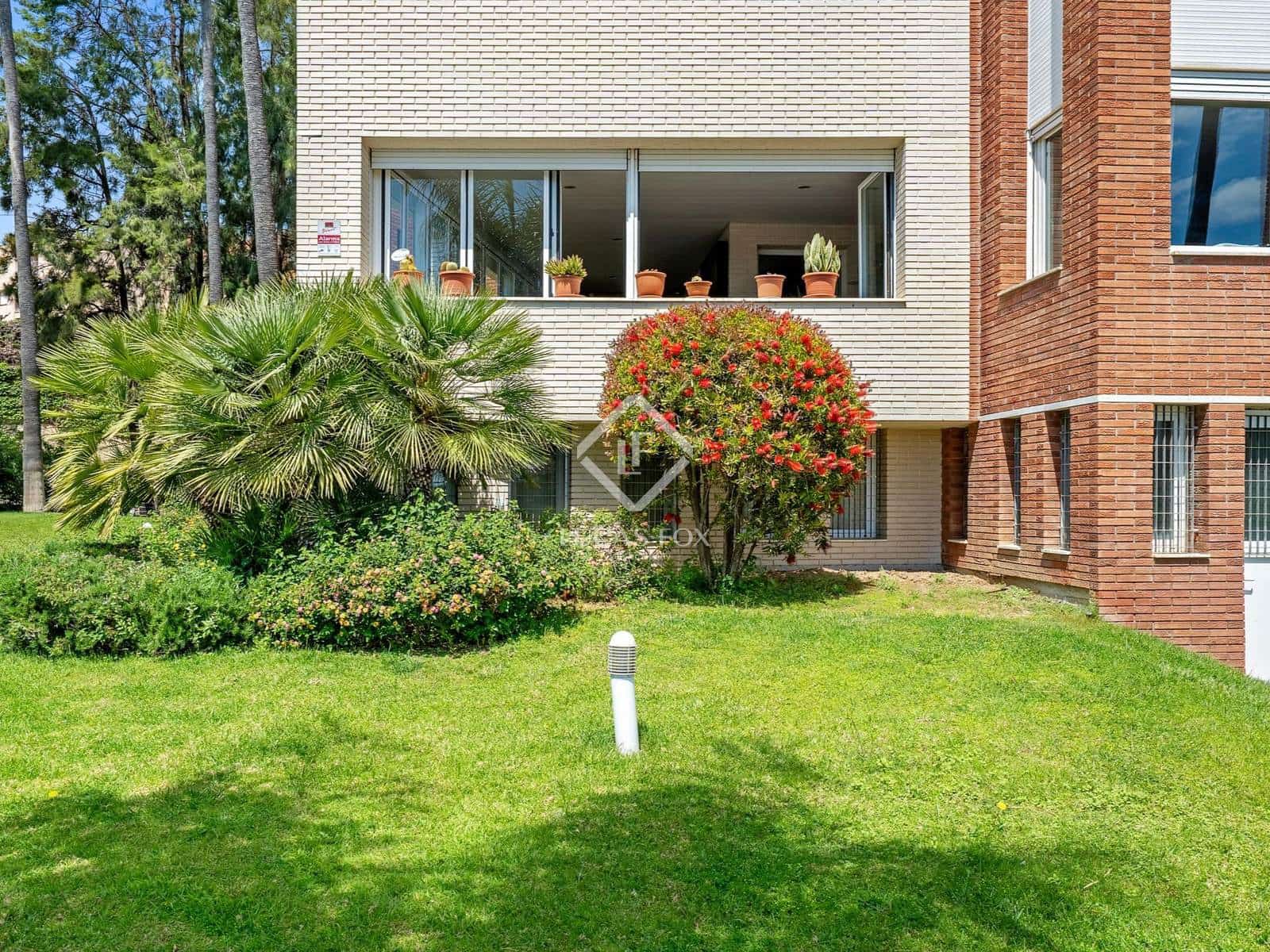 4 bedroom Apartment for sale in Tarragona city with pool garage - € 890,000 (Ref: 8987339)