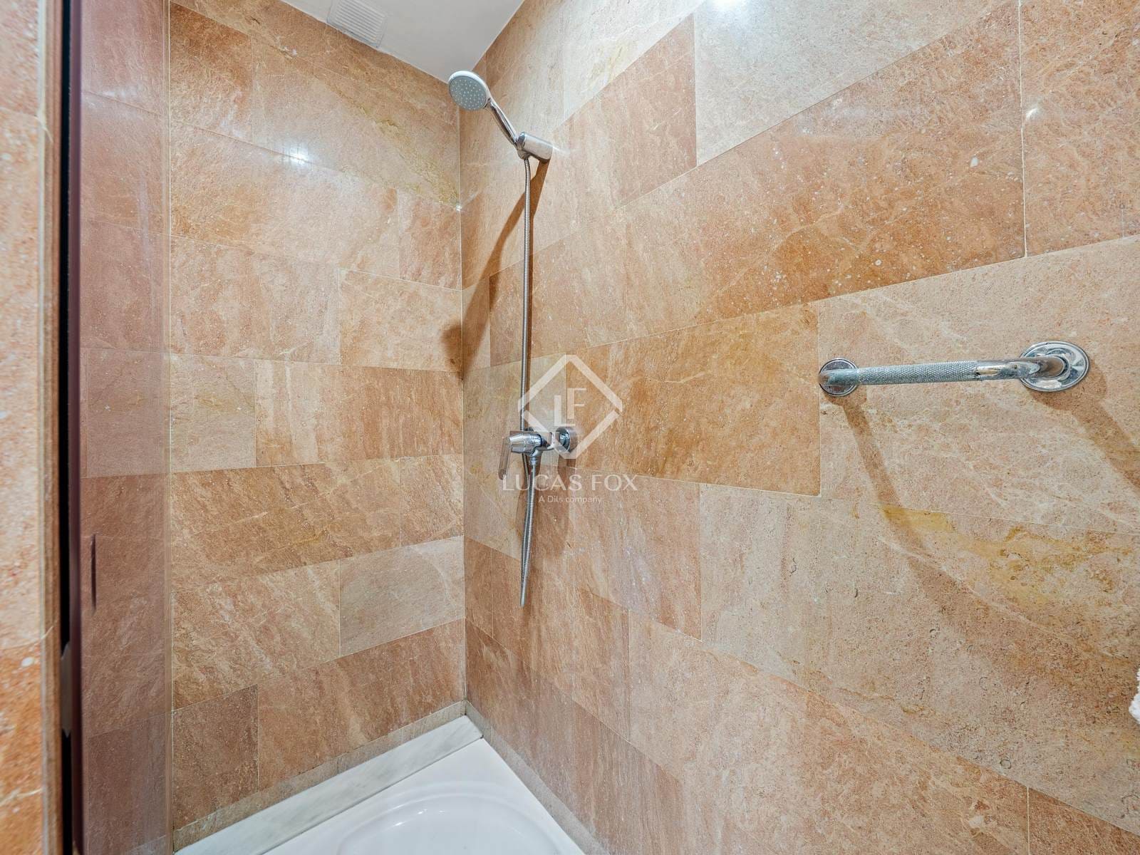 4 bedroom Apartment for sale in Tarragona city with pool garage - € 890,000 (Ref: 8987339)