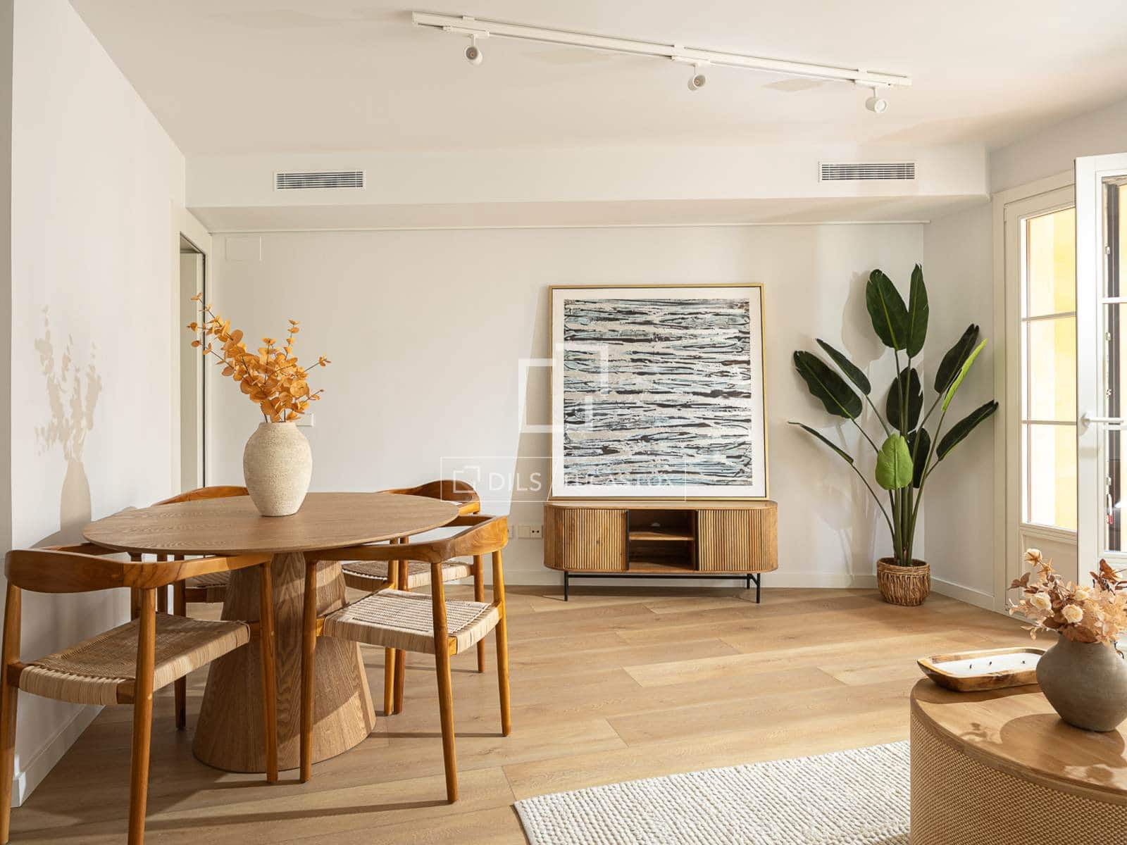 3 bedroom Apartment for sale in Barcelona city with pool - € 770,000 (Ref: 8988863)