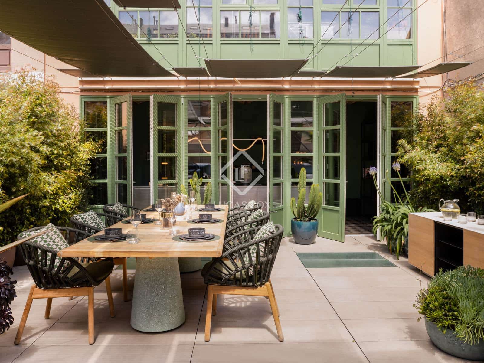 2 soveværelse Lejlighed til salg i Barcelona by - € 1.350.000 (Ref: 8988866)