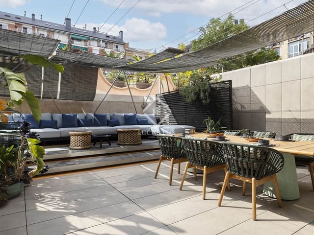 2 soveværelse Lejlighed til salg i Barcelona by - € 1.350.000 (Ref: 8988866)