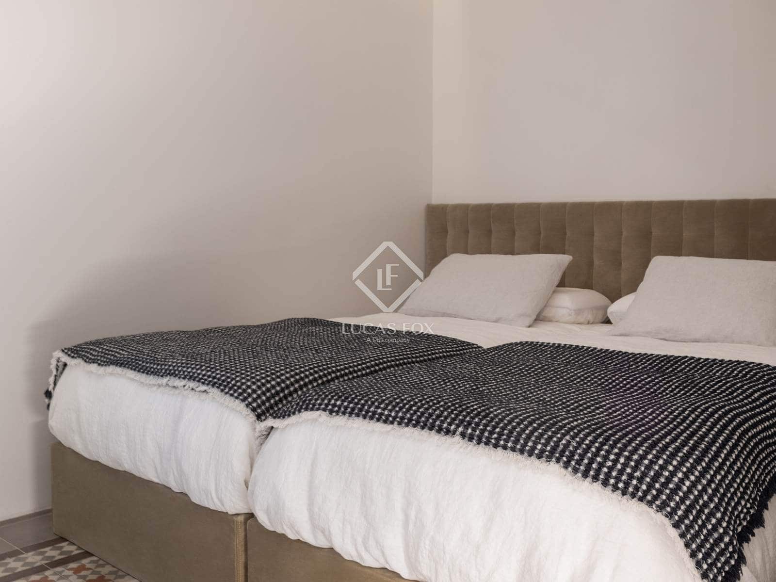 2 soveværelse Lejlighed til salg i Barcelona by - € 1.350.000 (Ref: 8988866)