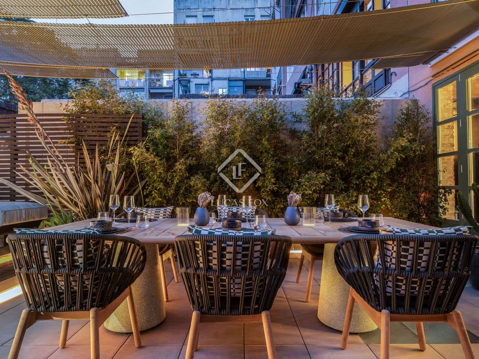 2 soveværelse Lejlighed til salg i Barcelona by - € 1.350.000 (Ref: 8988866)