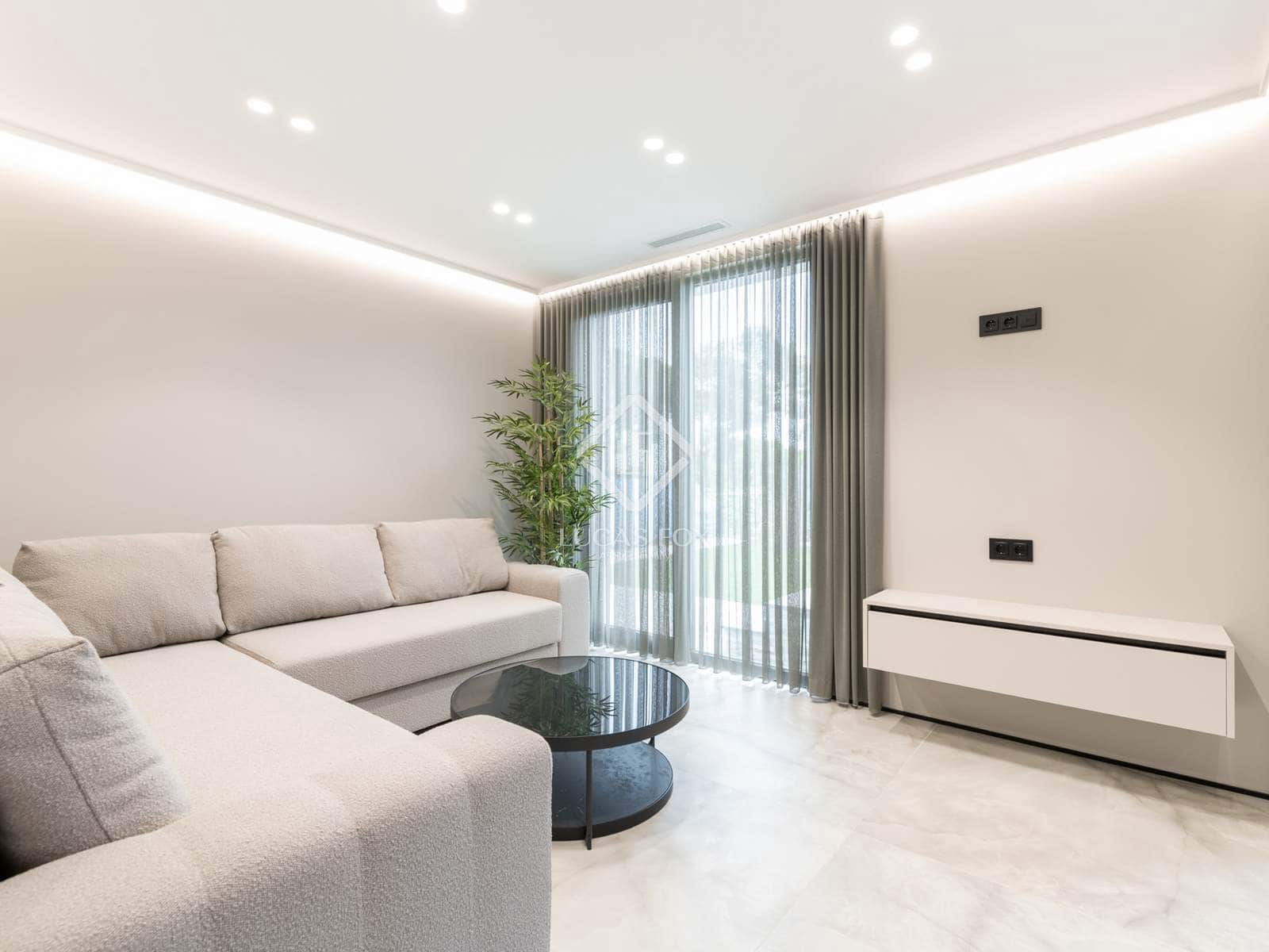 7 slaapkamer Villa te koop in Castelldefels met zwembad - € 4.900.000 (Ref: 8990050)