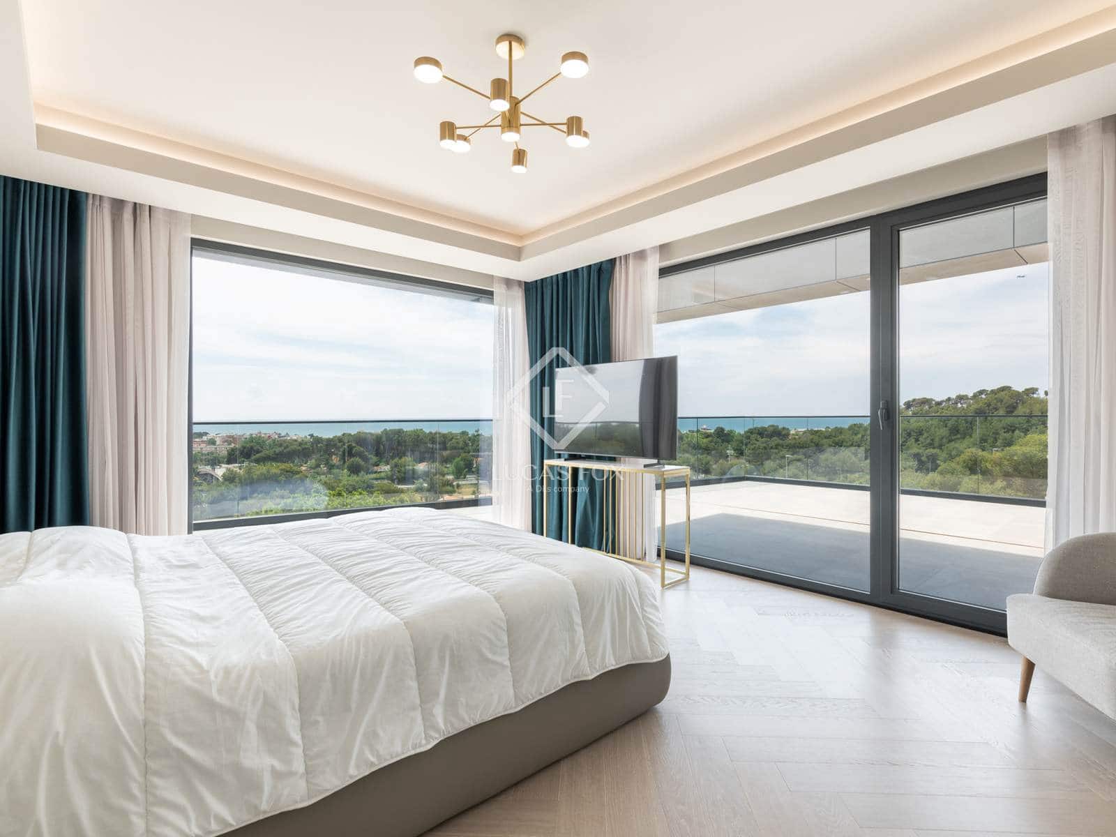 7 slaapkamer Villa te koop in Castelldefels met zwembad - € 4.900.000 (Ref: 8990050)