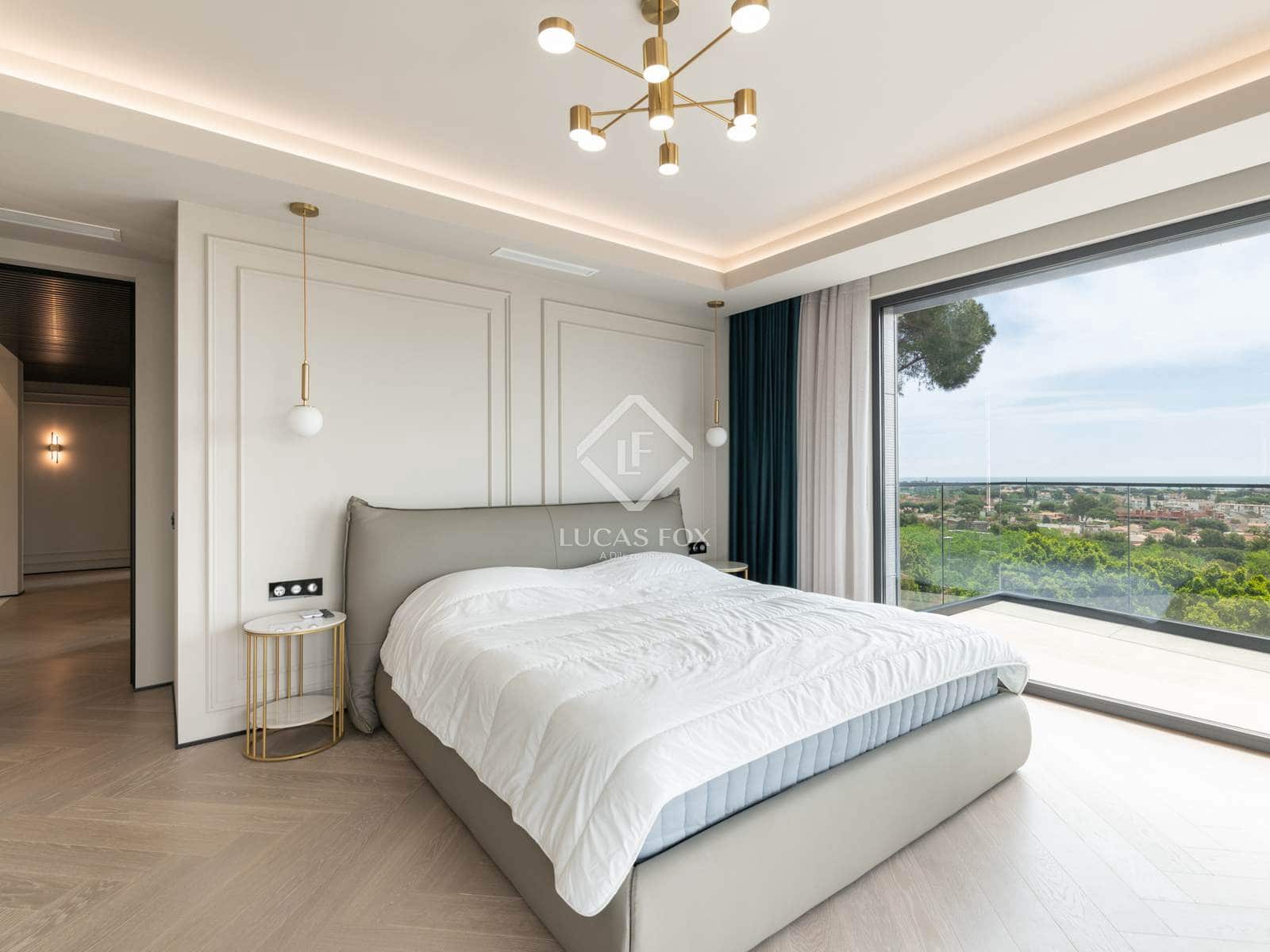 7 slaapkamer Villa te koop in Castelldefels met zwembad - € 4.900.000 (Ref: 8990050)