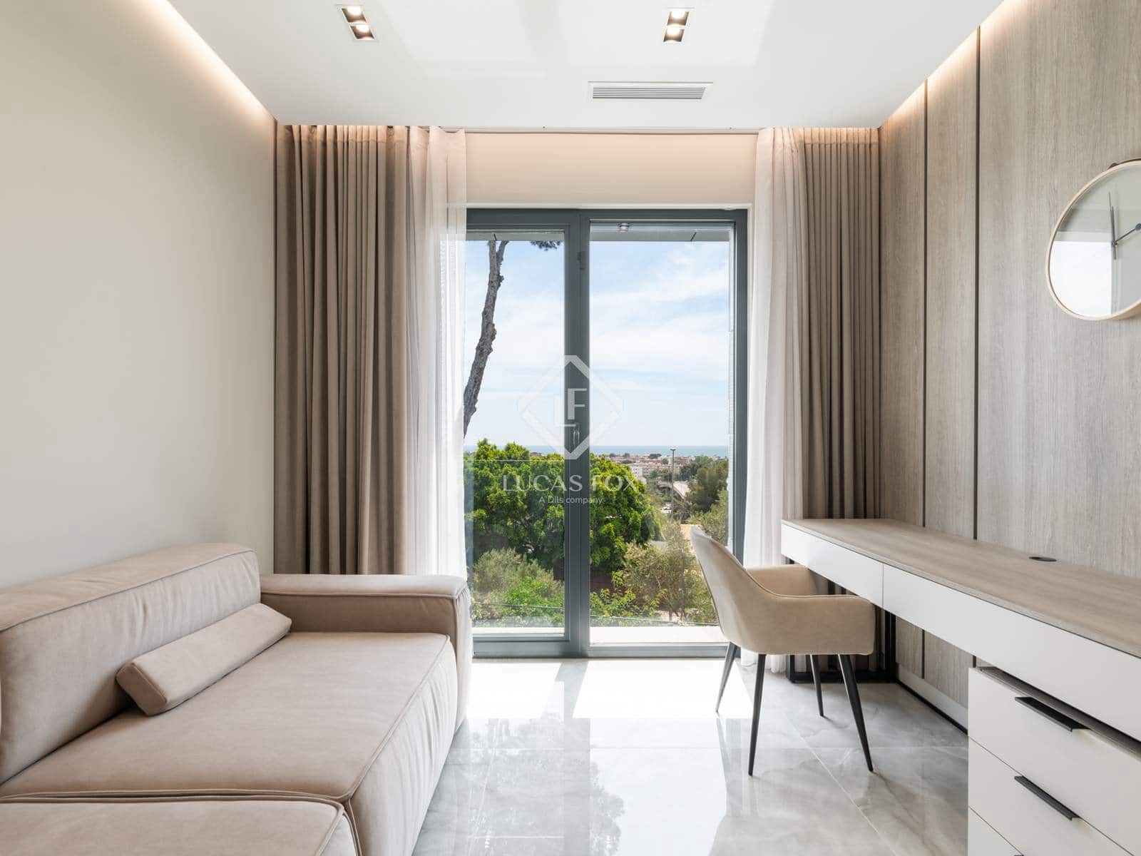 7 slaapkamer Villa te koop in Castelldefels met zwembad - € 4.900.000 (Ref: 8990050)