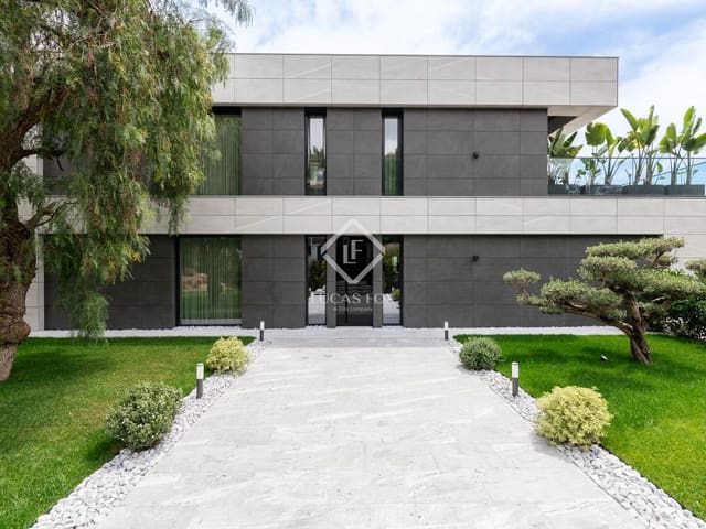 7 Zimmer Villa zu verkaufen in Castelldefels mit Pool - 4.900.000 € (Ref: 8990050)