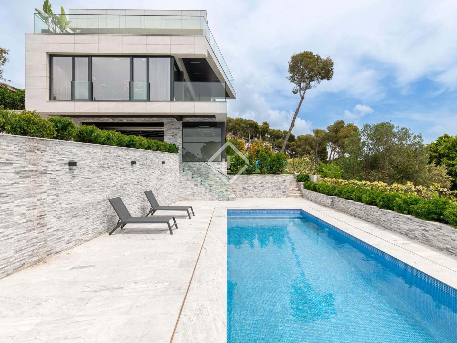 7 slaapkamer Villa te koop in Castelldefels met zwembad - € 4.900.000 (Ref: 8990050)