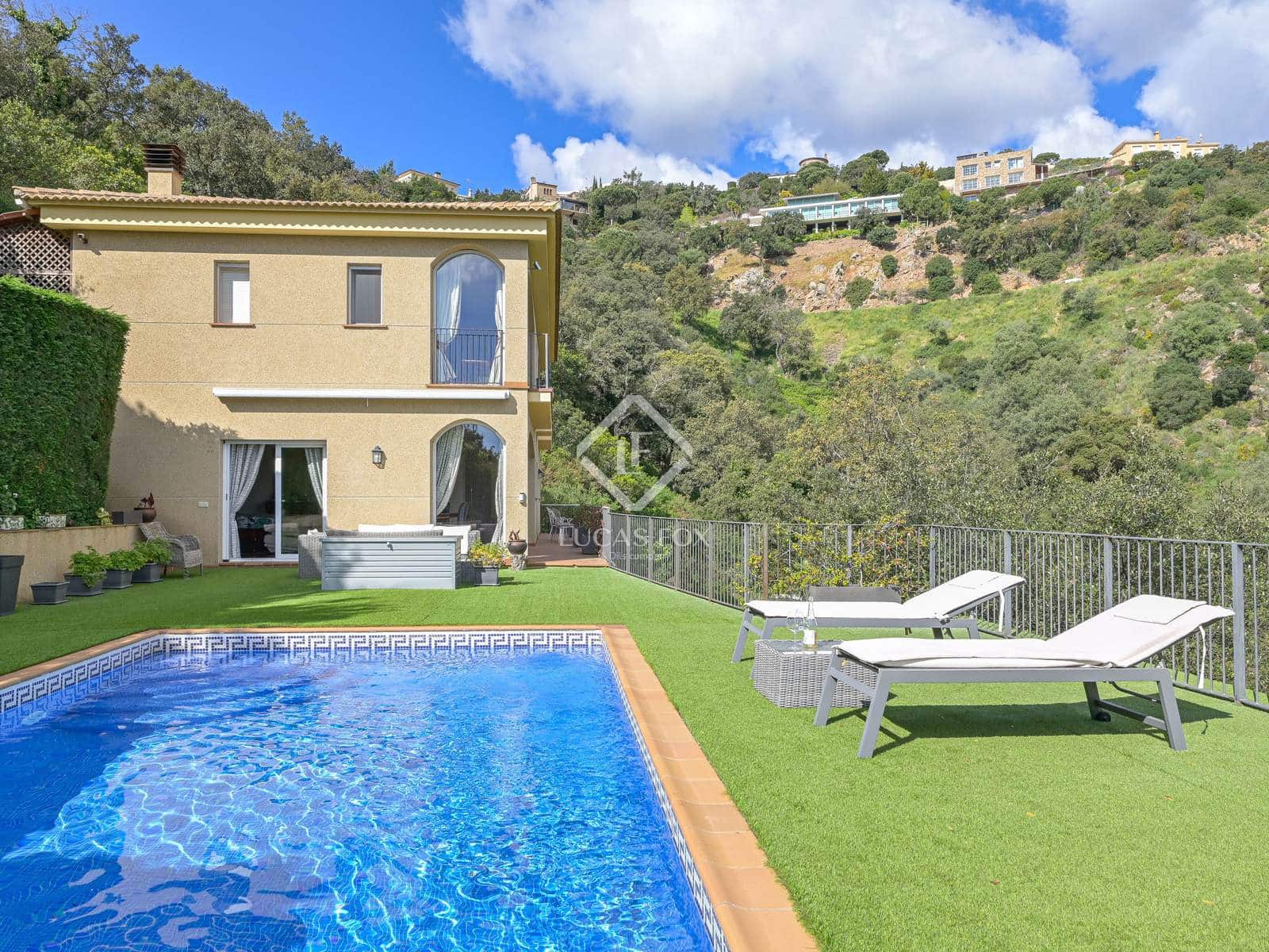 4 camera da letto Villa in vendita in Castell-Platja d'Aro con piscina garage - 1.300.000 € (Rif: 8990193)