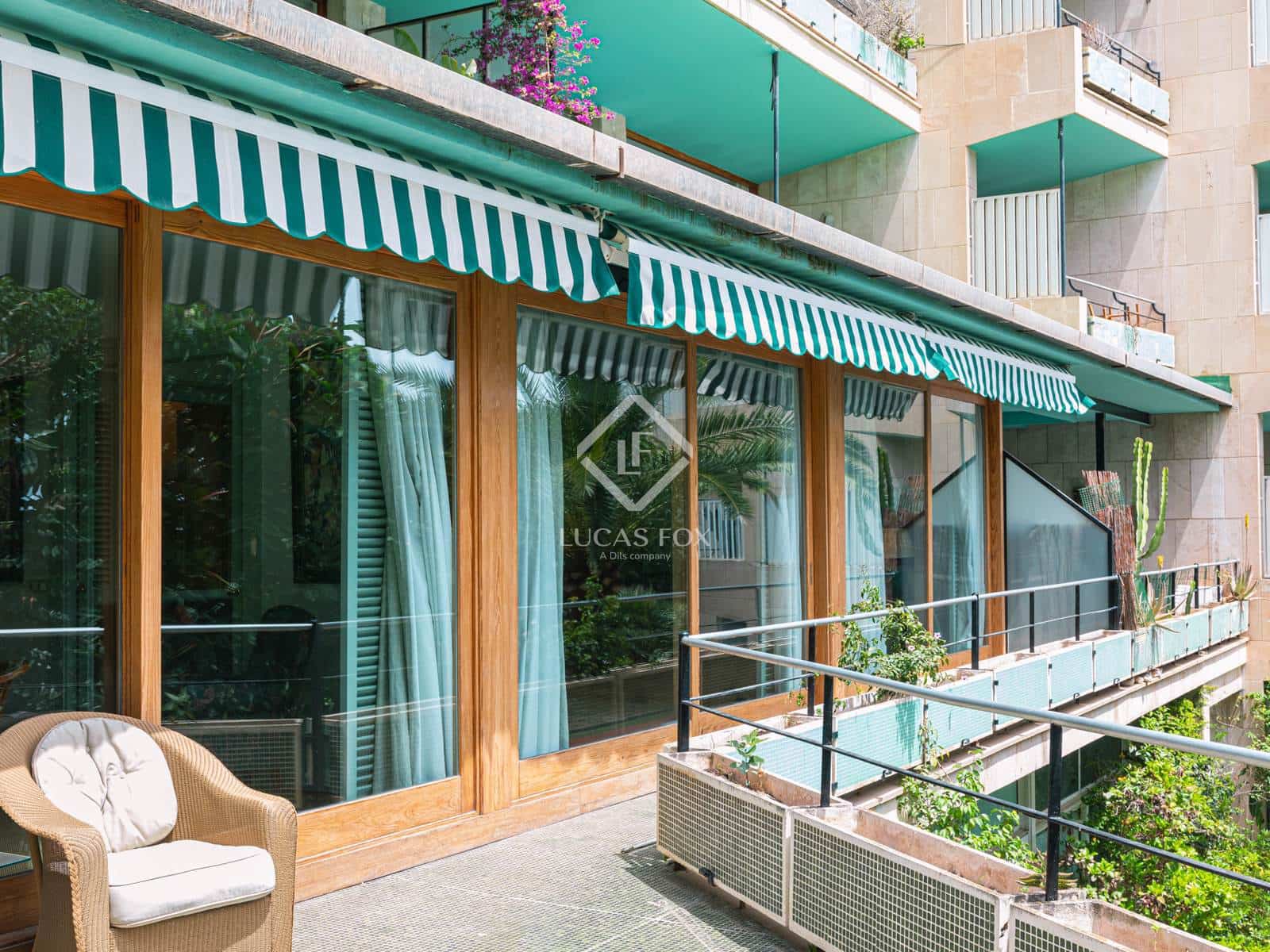 5 soveværelse Lejlighed til salg i Palma de Mallorca med swimmingpool - € 2.475.000 (Ref: 8992998)