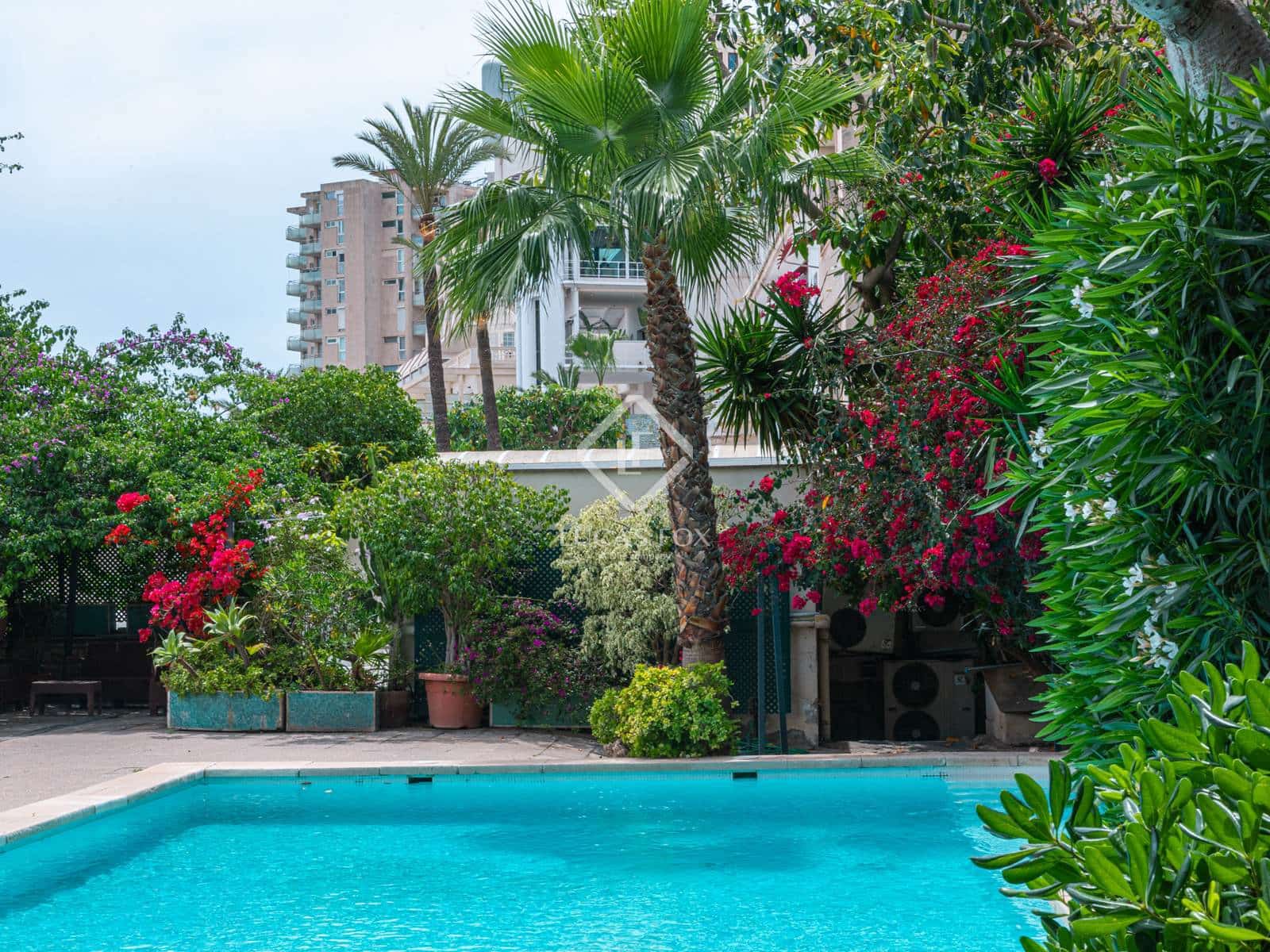 5 soveværelse Lejlighed til salg i Palma de Mallorca med swimmingpool - € 2.475.000 (Ref: 8992998)