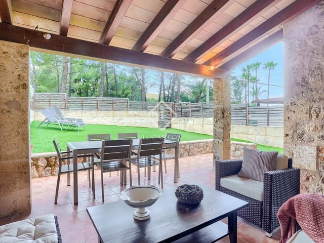 4 bedroom Villa for sale in Cala San Vicente / Cala Sant Vicenç, Pollensa / Pollença with pool - € 790,000 (Ref: 8997597)