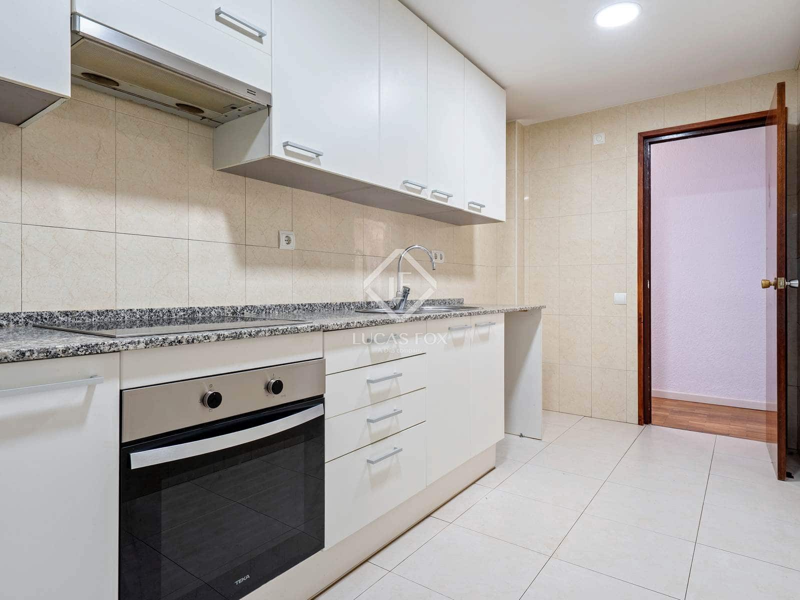 3 bedroom Apartment for sale in Tarragona city with garage - € 345,000 (Ref: 8998278)