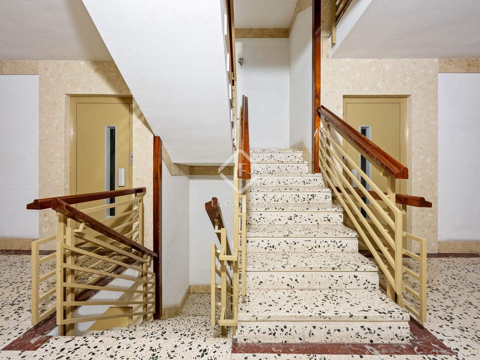 3 bedroom Apartment for sale in Tarragona city with garage - € 345,000 (Ref: 8998278)