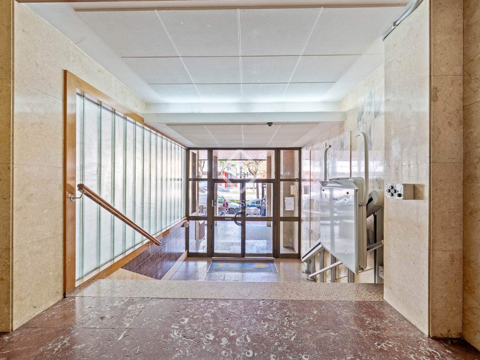 3 bedroom Apartment for sale in Tarragona city with garage - € 345,000 (Ref: 8998278)