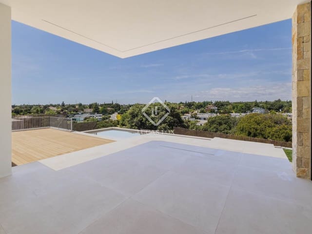 6 bedroom Villa for sale in Boadilla del Monte with pool garage - € 3,990,000 (Ref: 9000607)