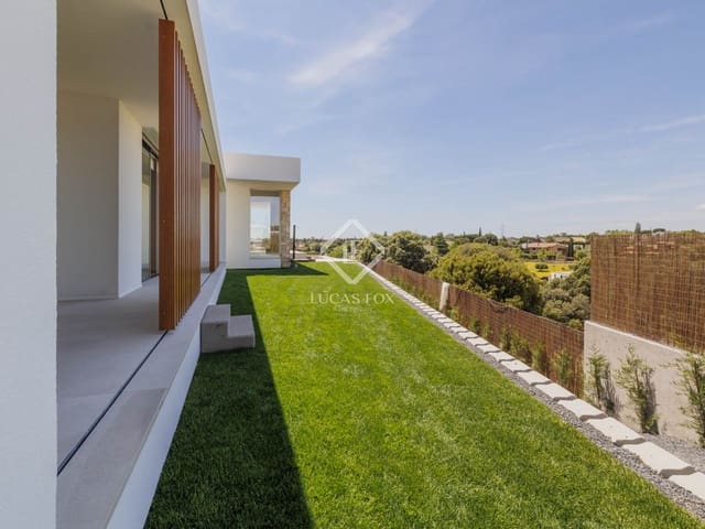 6 bedroom Villa for sale in Boadilla del Monte with pool garage - € 3,990,000 (Ref: 9000607)