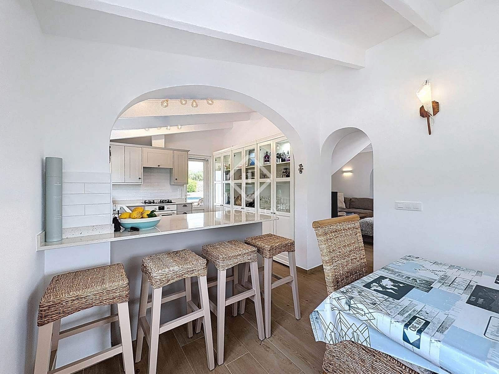 3 soveværelse Finca/Landehus til salg i San Luis / Sant Lluis med swimmingpool garage - € 990.000 (Ref: 9001925)