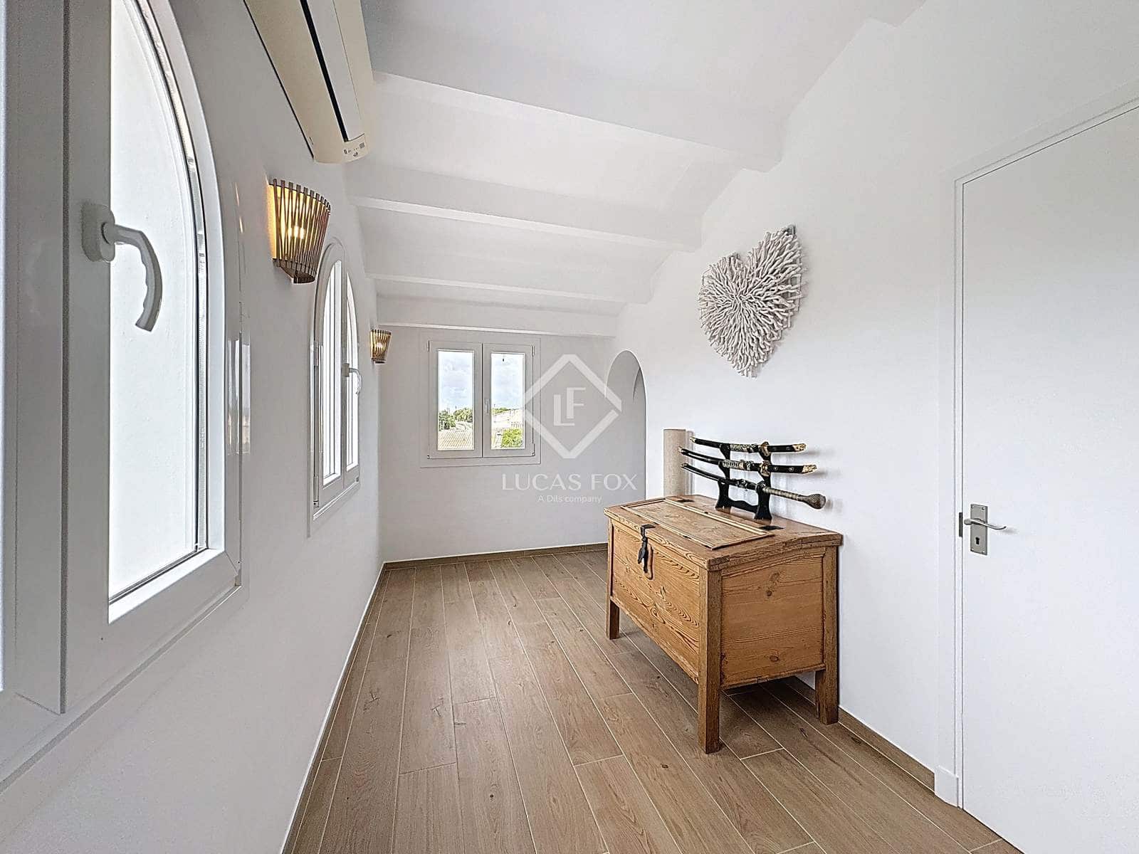 3 soveværelse Finca/Landehus til salg i San Luis / Sant Lluis med swimmingpool garage - € 990.000 (Ref: 9001925)