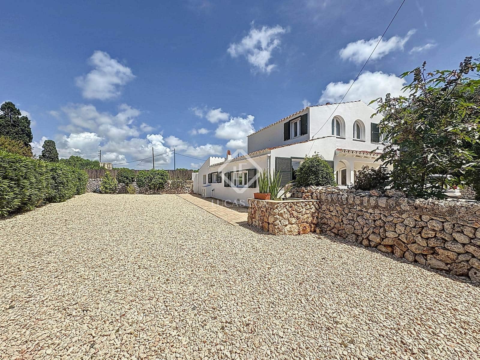 3 soveværelse Finca/Landehus til salg i San Luis / Sant Lluis med swimmingpool garage - € 990.000 (Ref: 9001925)