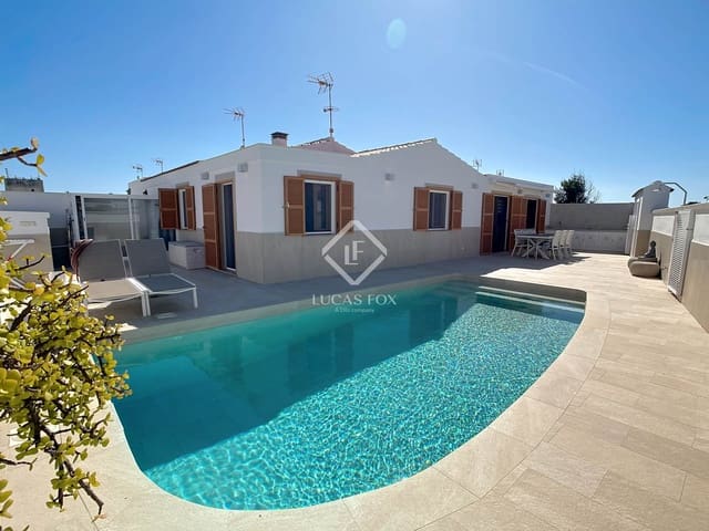 3 soverom Villa til salgs i Cala'n Blanes, Ciutadella de Menorca med svømmebasseng garasje - € 445 000 (Ref: 9001932)