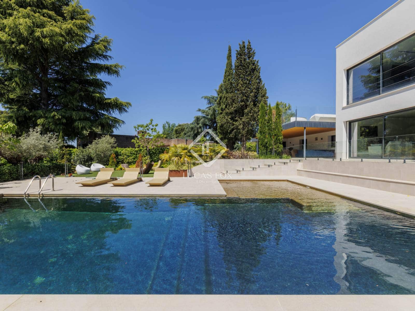 6 soveværelse Villa til salg i Boadilla del Monte med swimmingpool garage - € 3.300.000 (Ref: 9002445)