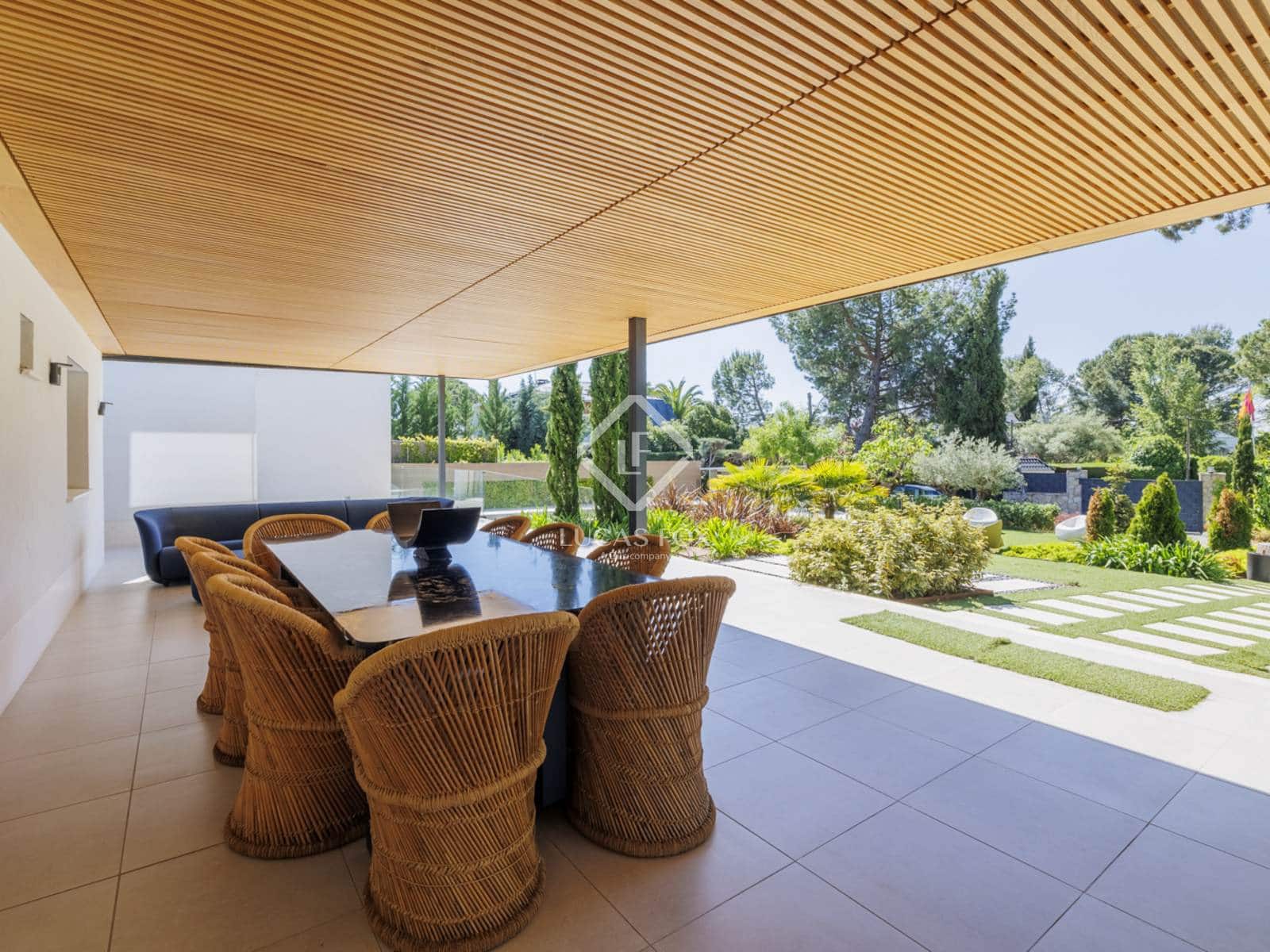 6 soveværelse Villa til salg i Boadilla del Monte med swimmingpool garage - € 3.300.000 (Ref: 9002445)