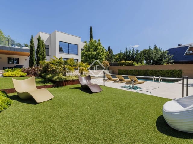 6 sovrum Villa till salu i Boadilla del Monte med pool garage - 3 300 000 € (Ref: 9002445)