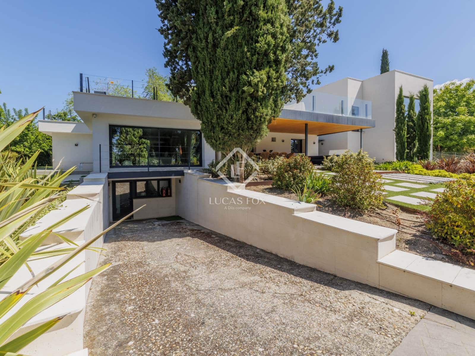 6 soveværelse Villa til salg i Boadilla del Monte med swimmingpool garage - € 3.300.000 (Ref: 9002445)