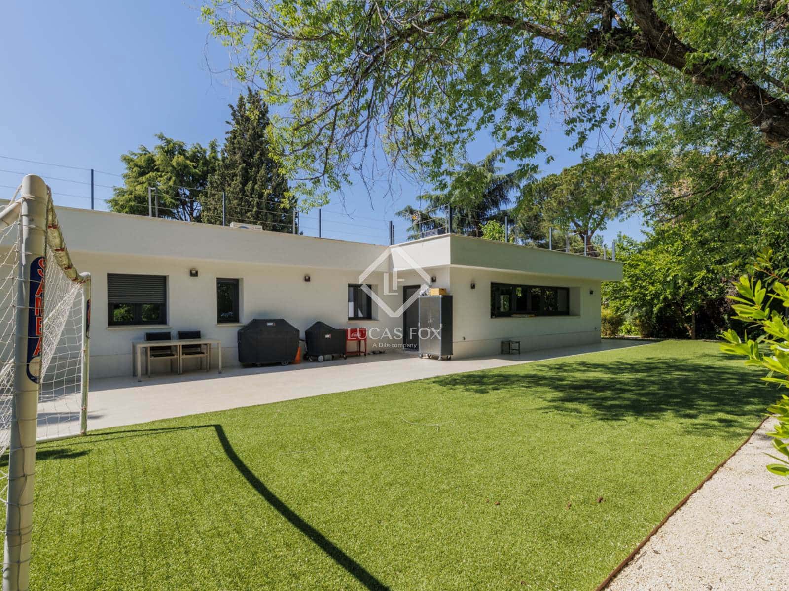 6 soveværelse Villa til salg i Boadilla del Monte med swimmingpool garage - € 3.300.000 (Ref: 9002445)