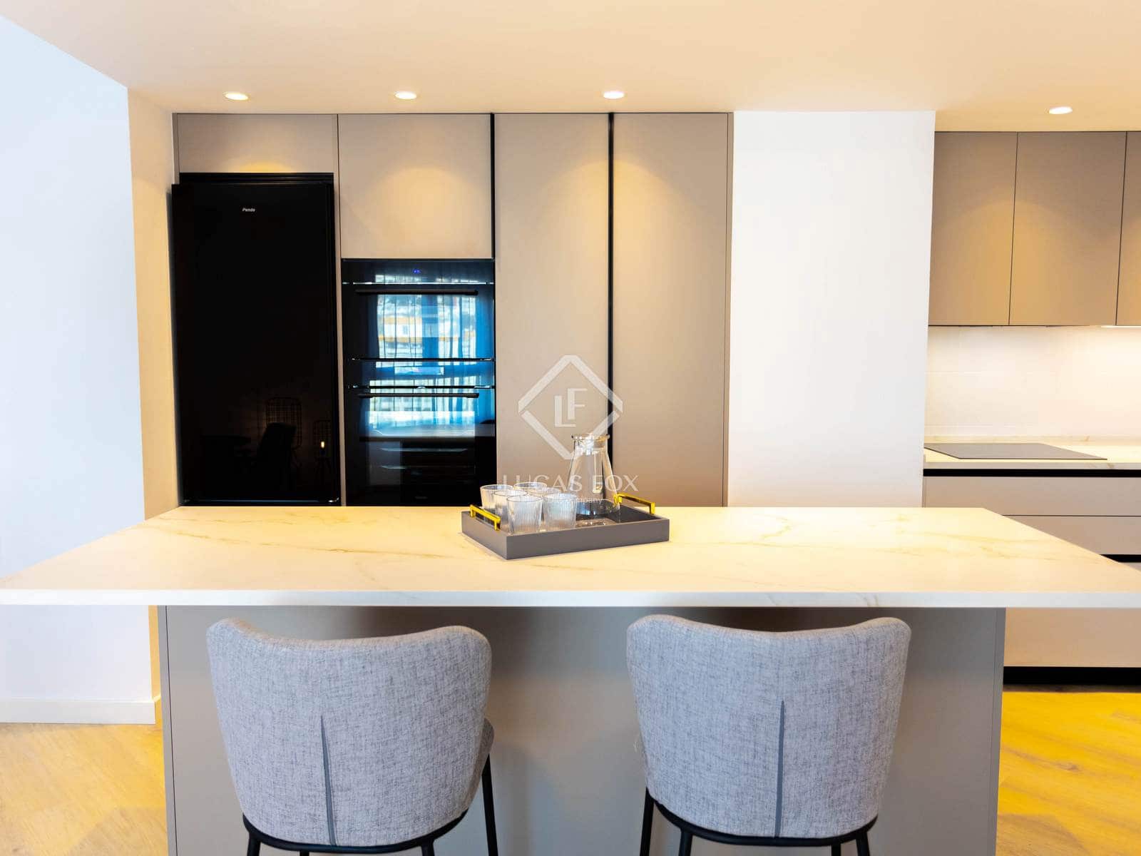 4 bedroom Apartment for sale in San Pedro de Alcantara with pool garage - € 675,000 (Ref: 9002446)