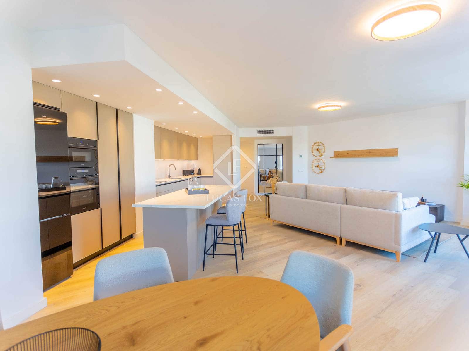 4 bedroom Apartment for sale in San Pedro de Alcantara with pool garage - € 675,000 (Ref: 9002446)