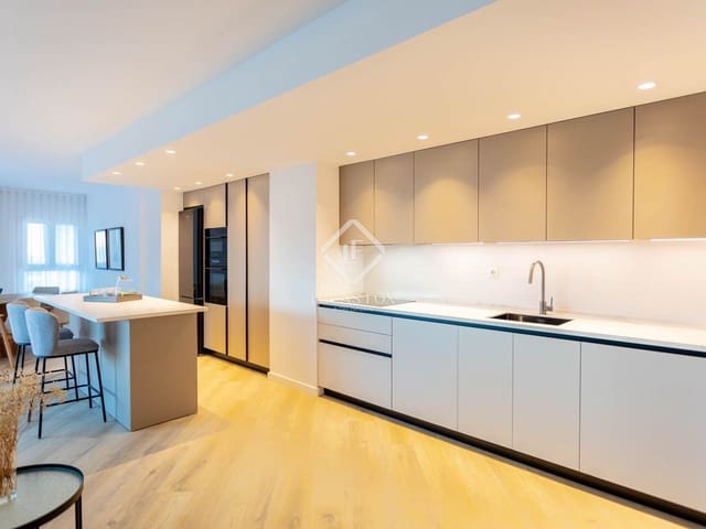 4 slaapkamer Appartement te koop in San Pedro de Alcantara, Marbella met zwembad garage - € 675.000 (Ref: 9002446)