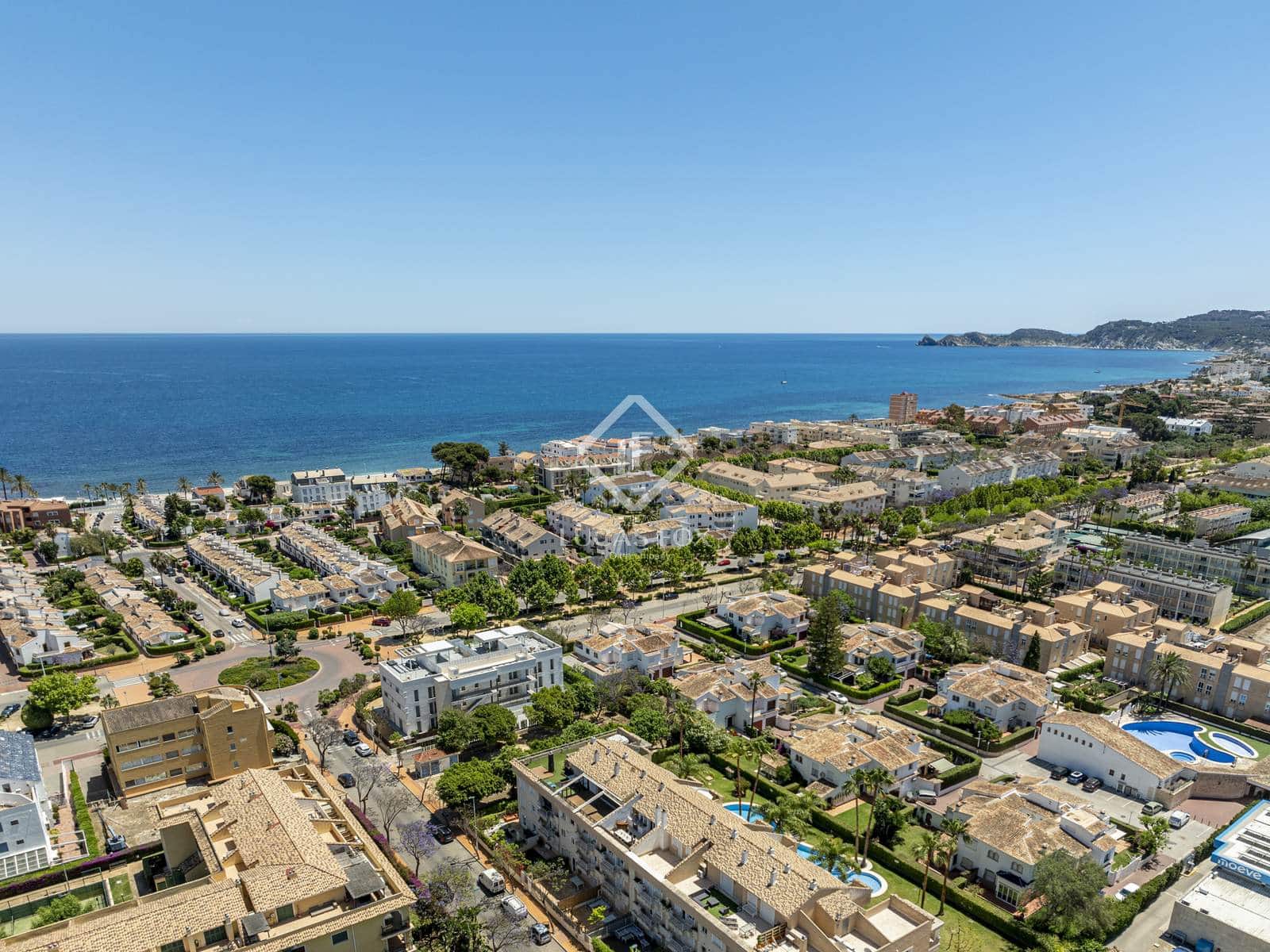 4 sypialnia Penthouse na sprzedaż w Javea / Xabia z basenem garażem - 699 000 € (Ref: 9002447)