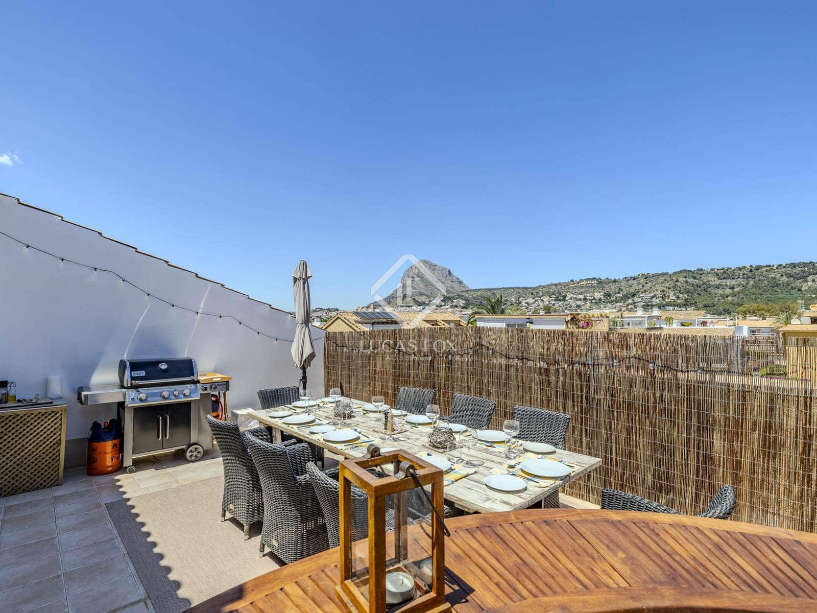 4 sypialnia Penthouse na sprzedaż w Javea / Xabia z basenem garażem - 699 000 € (Ref: 9002447)