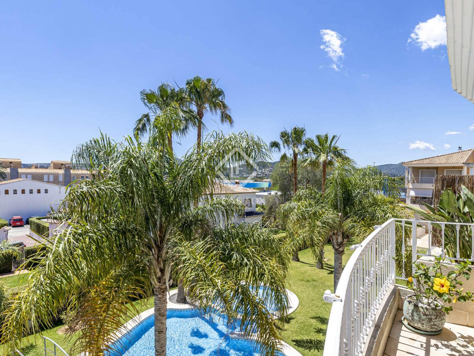 4 sypialnia Penthouse na sprzedaż w Javea / Xabia z basenem garażem - 699 000 € (Ref: 9002447)