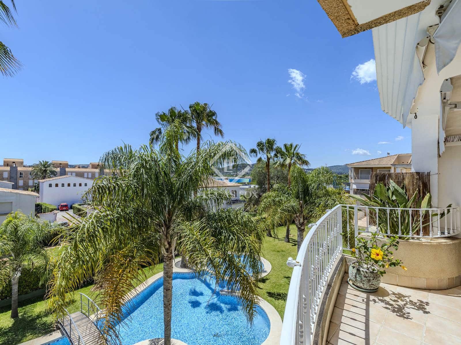 4 sypialnia Penthouse na sprzedaż w Javea / Xabia z basenem garażem - 699 000 € (Ref: 9002447)