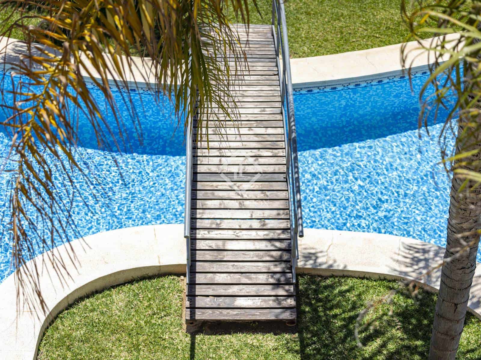 4 sypialnia Penthouse na sprzedaż w Javea / Xabia z basenem garażem - 699 000 € (Ref: 9002447)