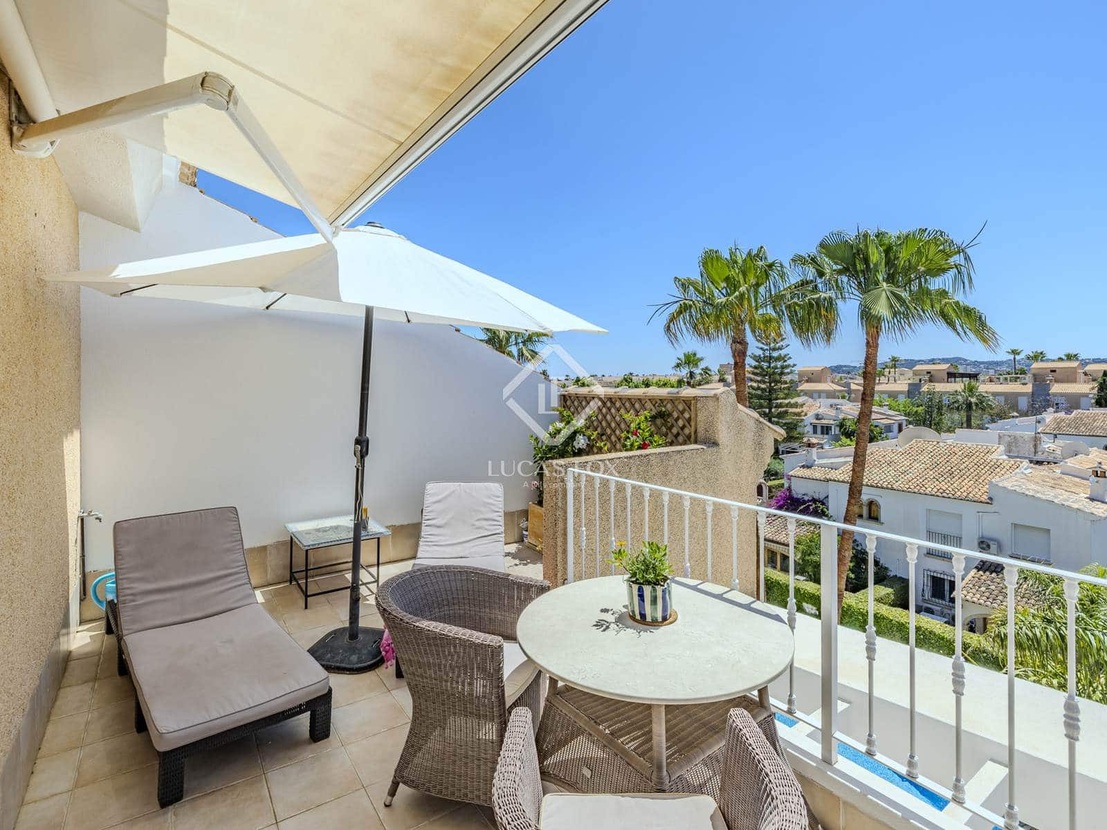 4 sypialnia Penthouse na sprzedaż w Javea / Xabia z basenem garażem - 699 000 € (Ref: 9002447)