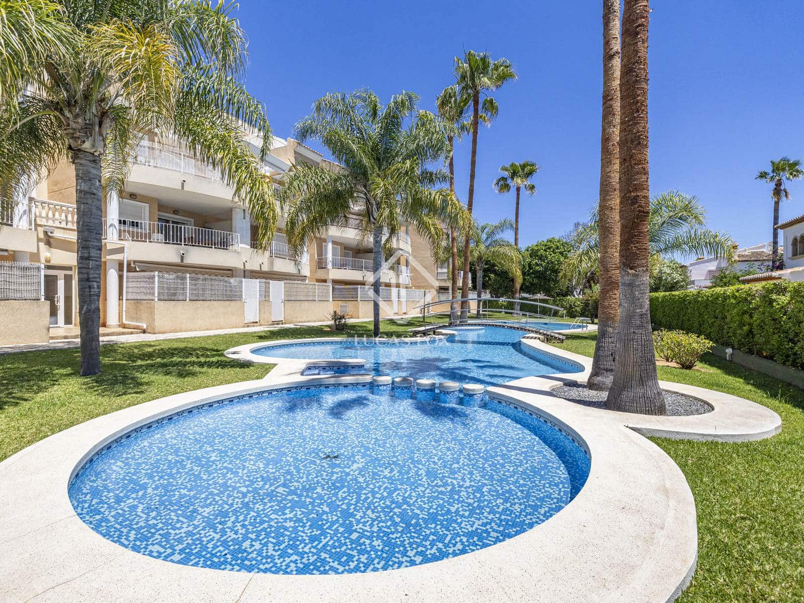 4 sypialnia Penthouse na sprzedaż w Javea / Xabia z basenem garażem - 699 000 € (Ref: 9002447)