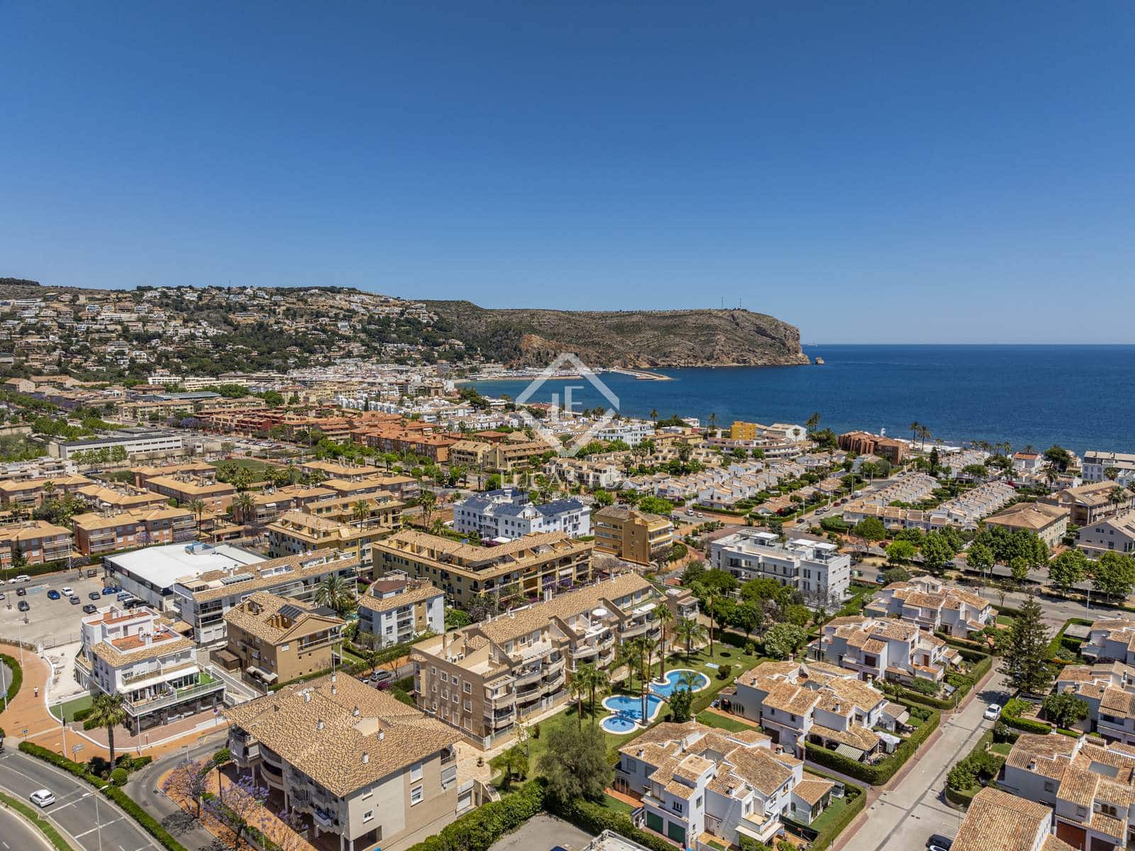 4 sypialnia Penthouse na sprzedaż w Javea / Xabia z basenem garażem - 699 000 € (Ref: 9002447)