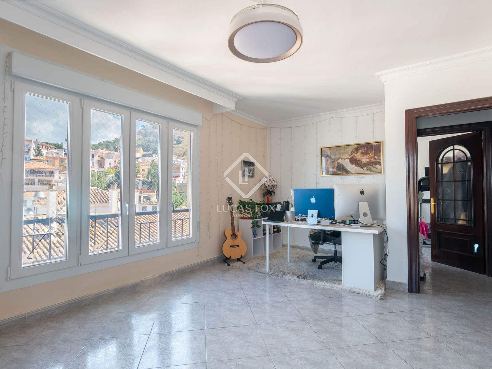 5 soveværelse Lejlighed til salg i Malaga by - € 595.000 (Ref: 9003481)