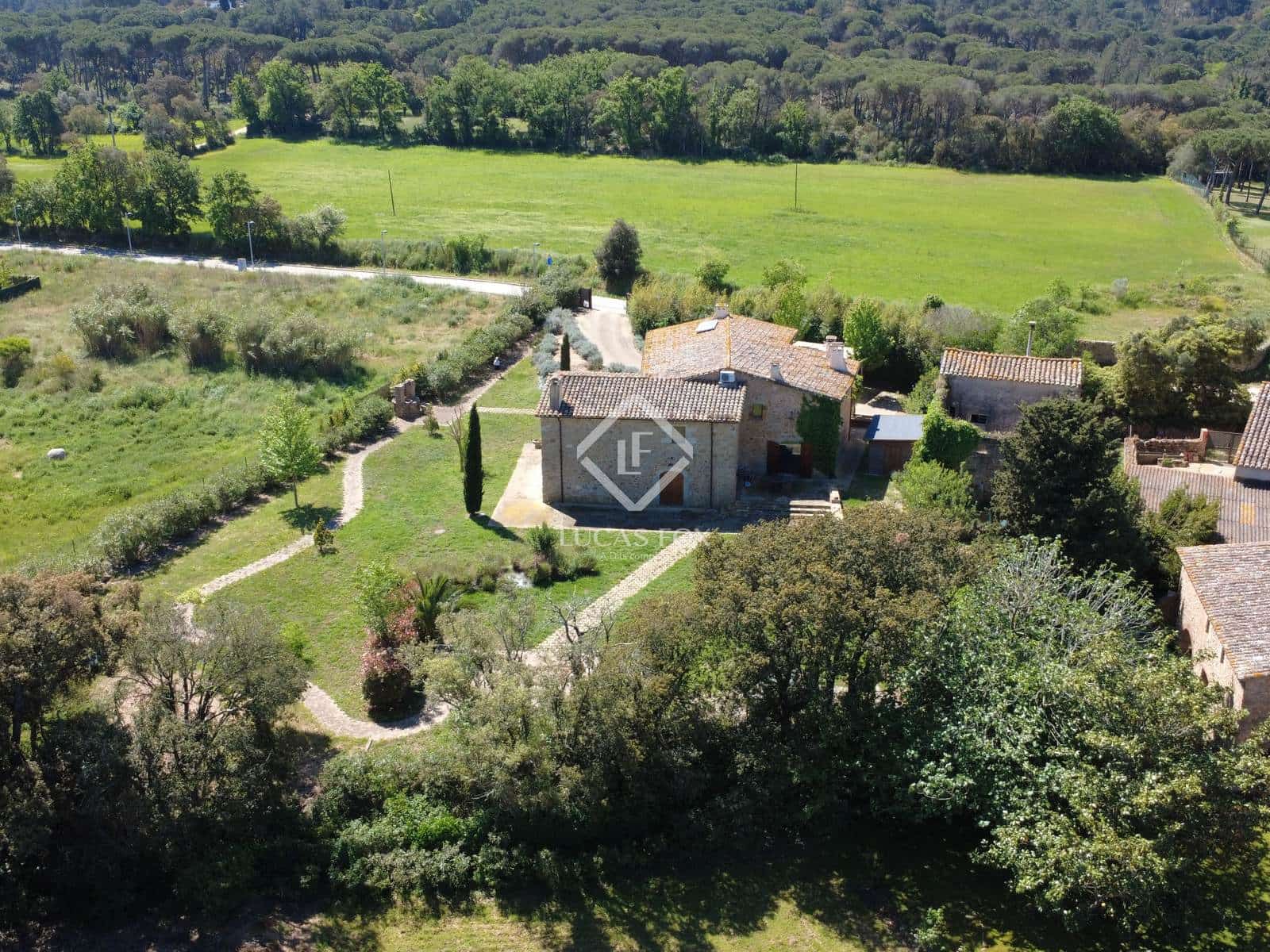 5 soveværelse Finca/Landehus til salg i Santa Cristina d'Aro med garage - € 1.710.000 (Ref: 9003979)