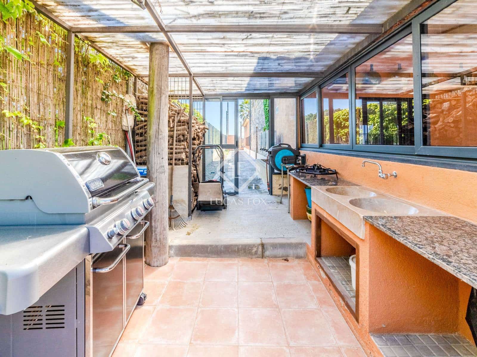 6 soveværelse Finca/Landehus til salg i La Granada med swimmingpool garage - € 1.690.000 (Ref: 9003980)