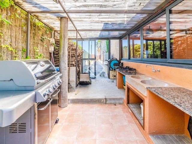 6 bedroom Finca/Country House for sale in La Granada with pool garage - € 1,690,000 (Ref: 9003980)